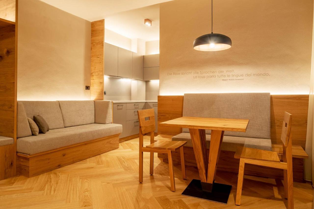 Ladurner Suites Merano Bagian luar foto