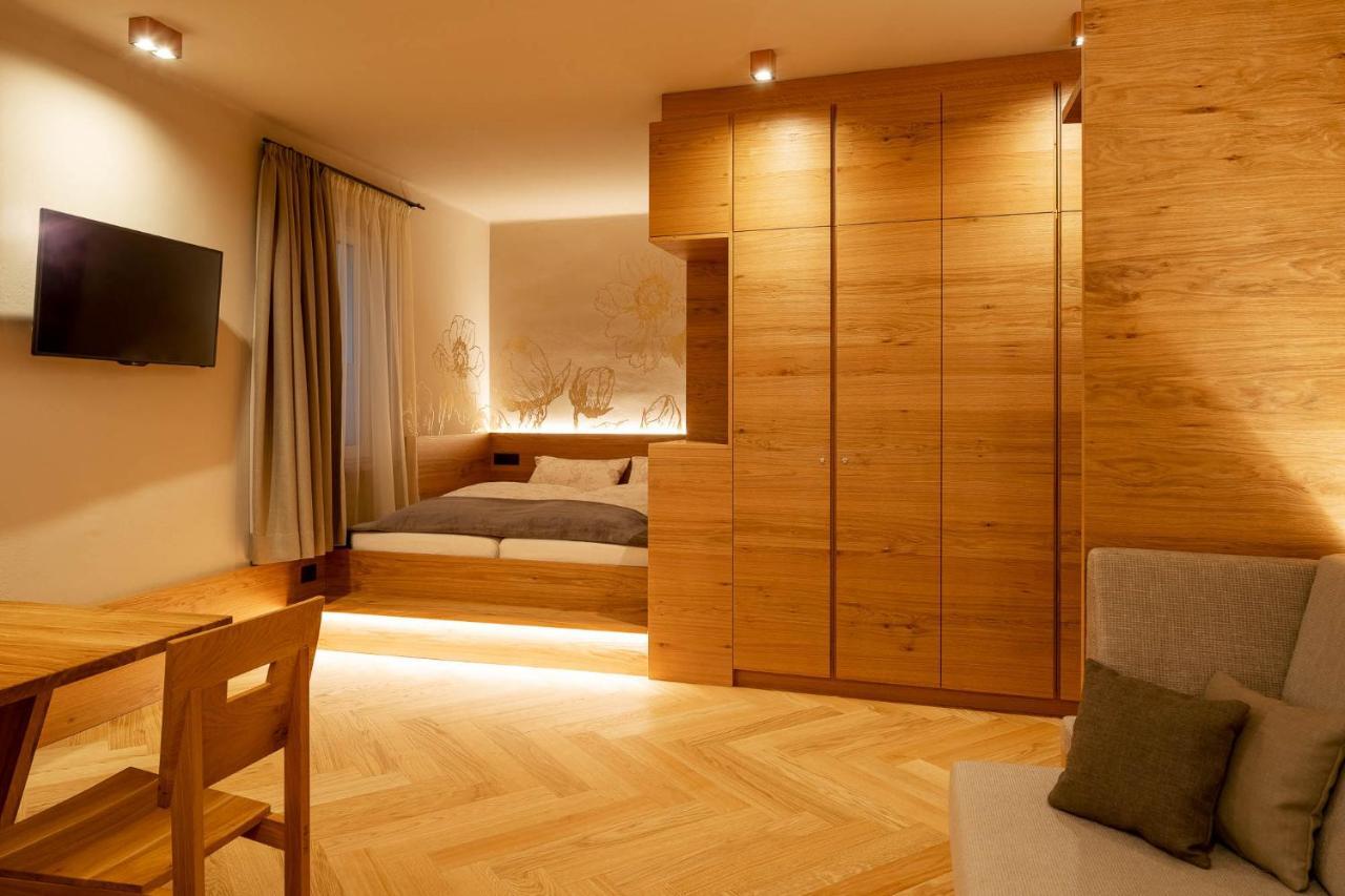 Ladurner Suites Merano Bagian luar foto